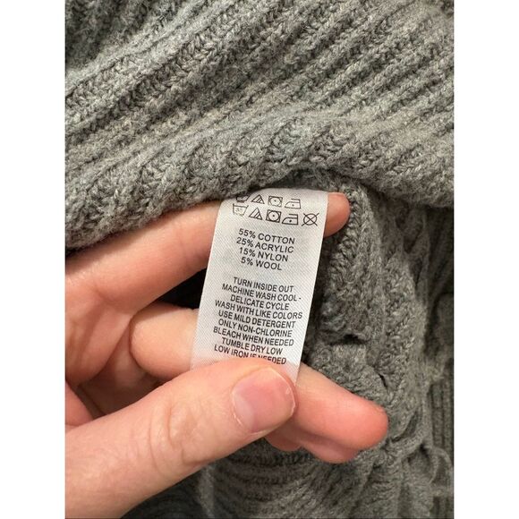 Ruby Moon Gray Tie Side Turtleneck Sweater Size Medium - Picture 6 of 6